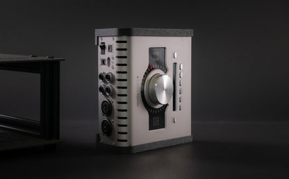 UA Apollo 20 Series Mount